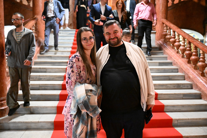 FOTO: Tomáš Magnusek s partnerkou. – stránka 4