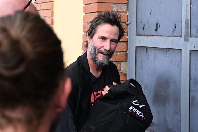 FOTO: Keanu Reeves. – stránka 21