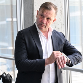 Jaromír Soukup nedočkavě kontroloval čas.