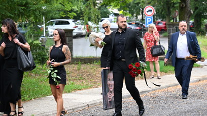 FOTO: Poslední rozloučení s Bárou Tlučhořovou.