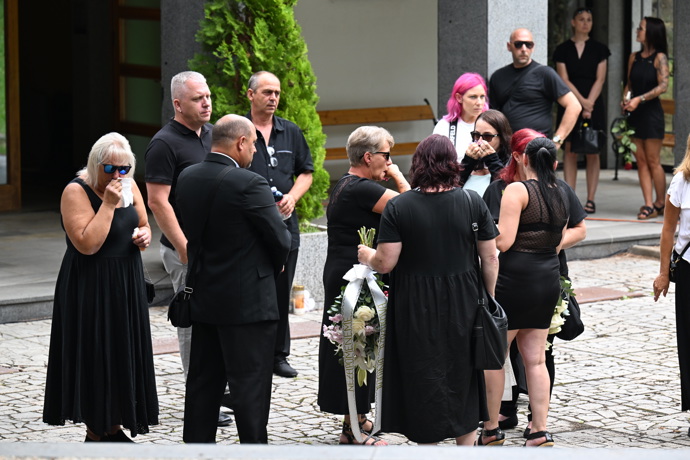 FOTO: Poslední rozloučení s Bárou Tlučhořovou. – stránka 48