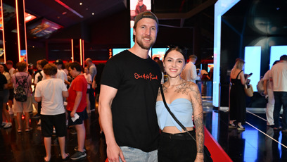 FOTO: Ondřej Bábor dorazil po boku své krásné partnerky Natálie.