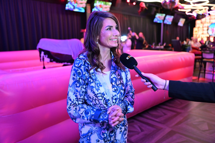 FOTO: Eva Decastelo během rozhovoru pro eXtra.cz. – stránka 4