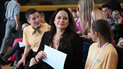 FOTO: Jitka Čvančarová podporuje děti.