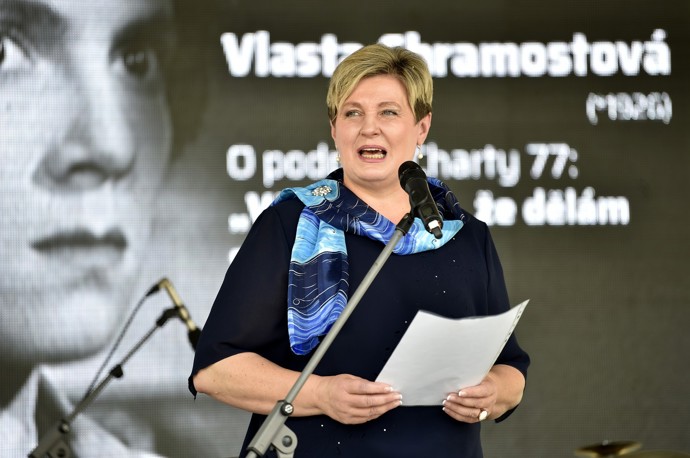 FOTO: První místopředsedkyně sněmovního rozpočtového výboru Věra Kovářová (STAN). – stránka 1