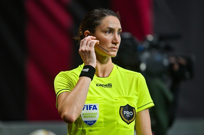 FOTO: Kathryn Nesbitt během zápasu. – stránka 2