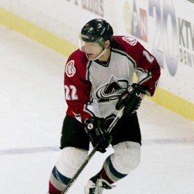 Claude Lemieux hrál za Colorado Avalanche.