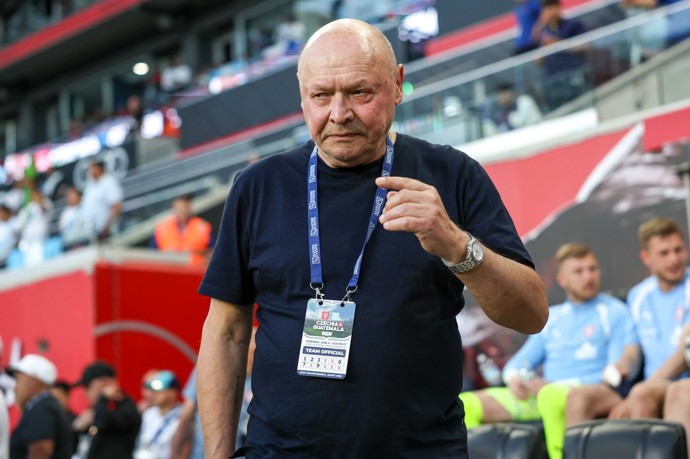 FOTO: Trenér nároďáku Miroslav Koubek. – stránka 1