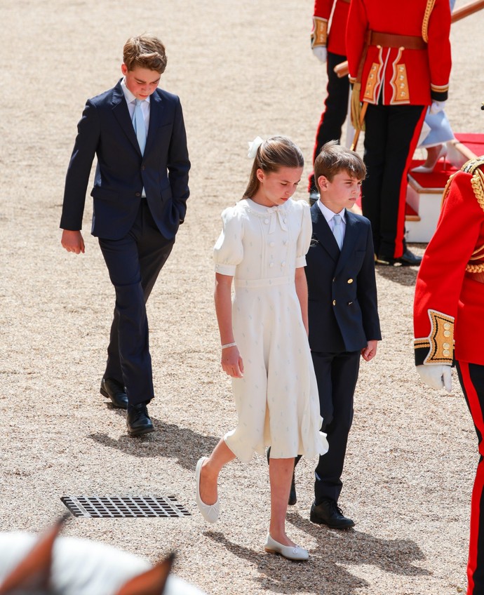 FOTO: Princezna Charlotte se svými bratry, princem Louisem a princem Georgem. – stránka 1