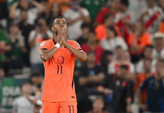 FOTO: Fotbalista Cody Gakpo přišel o dítě. – stránka 5