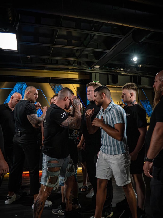 FOTO: Tomáš Podhorný a Vojta Vrba nastoupili proti osmi soupeřům.