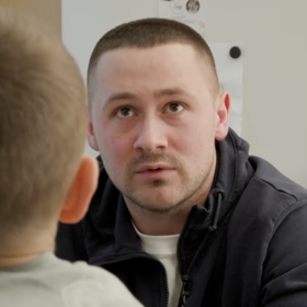 Artem se rozpovídal, proč opustil Ukrajinu.