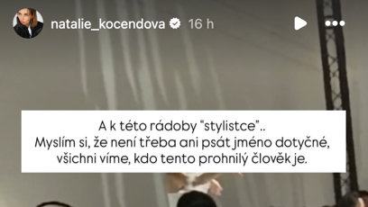 FOTO: Kateřina Kadlecová udělala ohavné gesto.