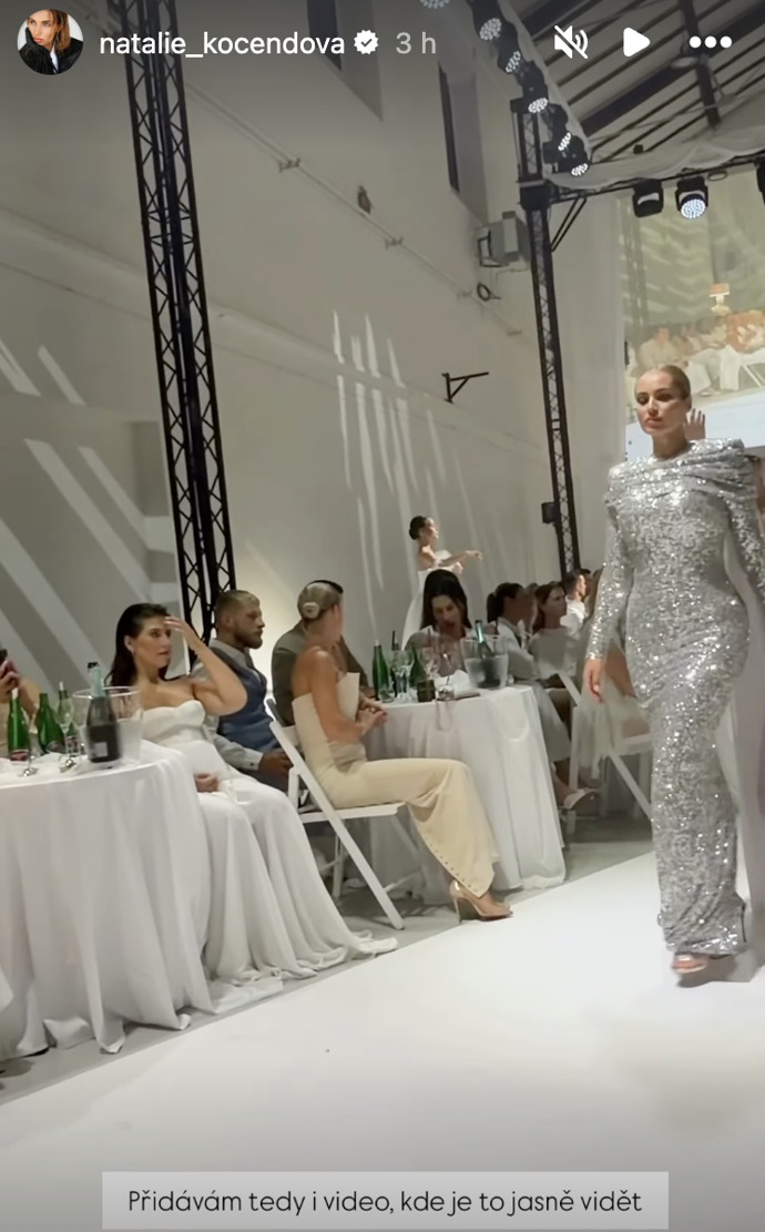 FOTO: Kateřina Kadlecová udělala ohavné gesto. – stránka 2
