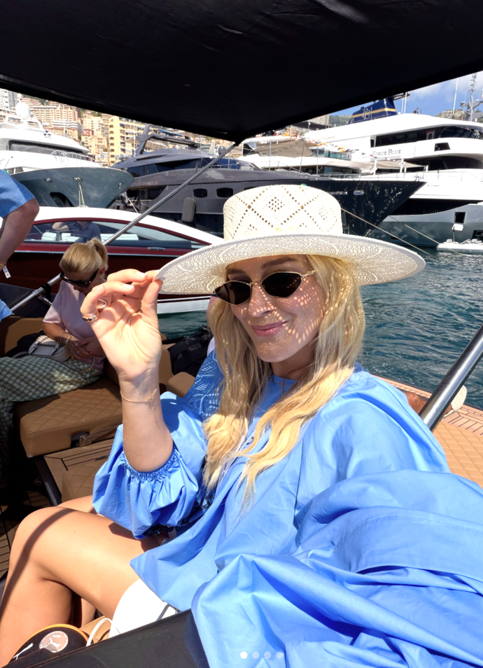 FOTO: Zorka Hejdová si užívá závody Formule 1.