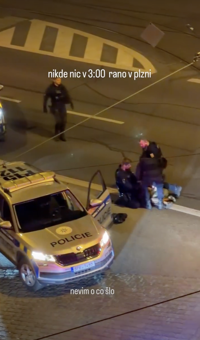 FOTO: Situace se odehrála zhruba ve 3 hodiny ráno. – stránka 1