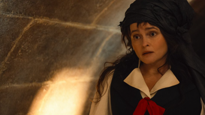 FOTO: Helena Bonham Carter jako svérázná vynálezkyně  v pokračování dobrodružného filmu Enola Holmes 3.