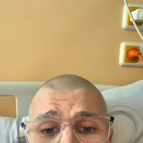 Adam Choma je bojovník.