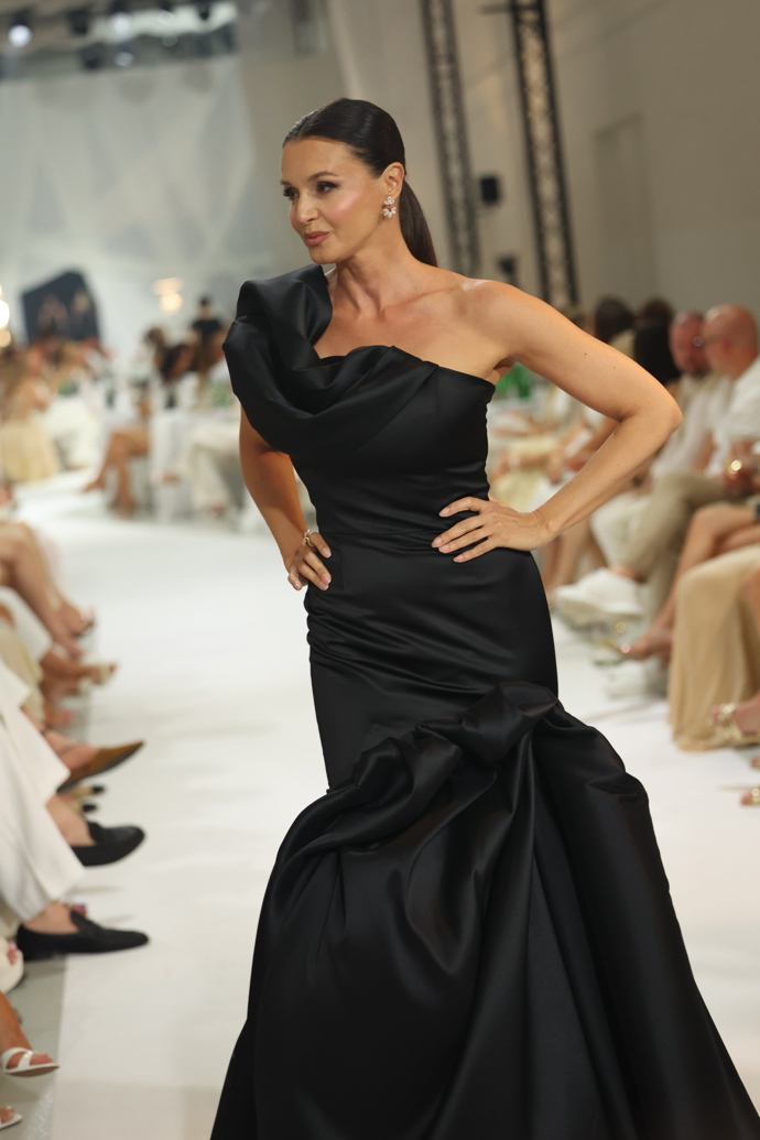 FOTO: Iva Kubelková zazářila. – stránka 39