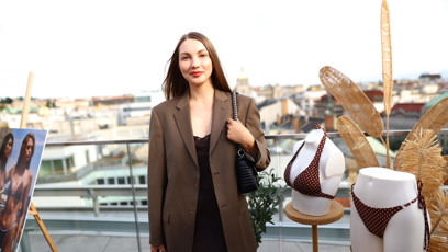 FOTO: Pavlína Jágrová vsadila na tlumené barvy.