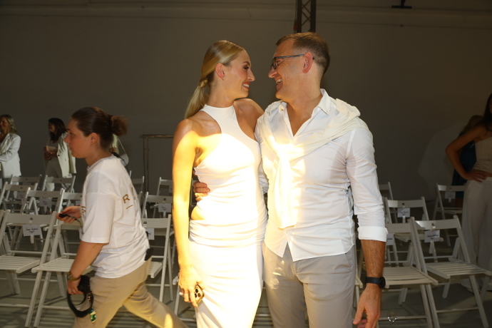 FOTO: Zamilovaný pár Daniel Křetínský a Marie Jedličková. – stránka 20