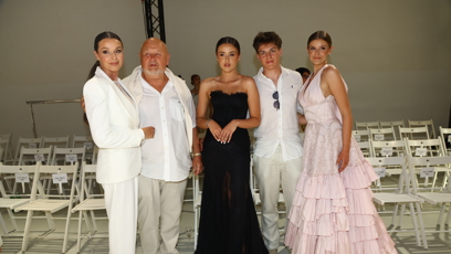 FOTO: Iva Kubelková s rodinou na módní přehlídce.