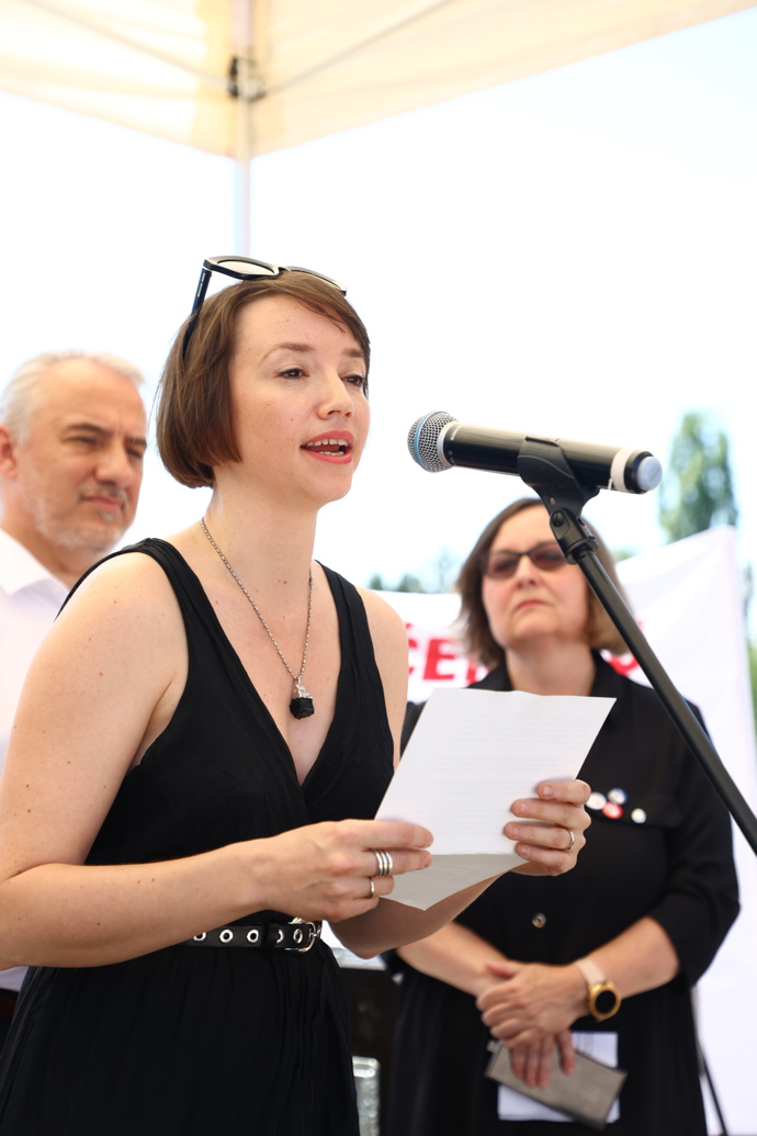 FOTO: Tereza Nvotová upozornila na vývoj na Slovensku. – stránka 6