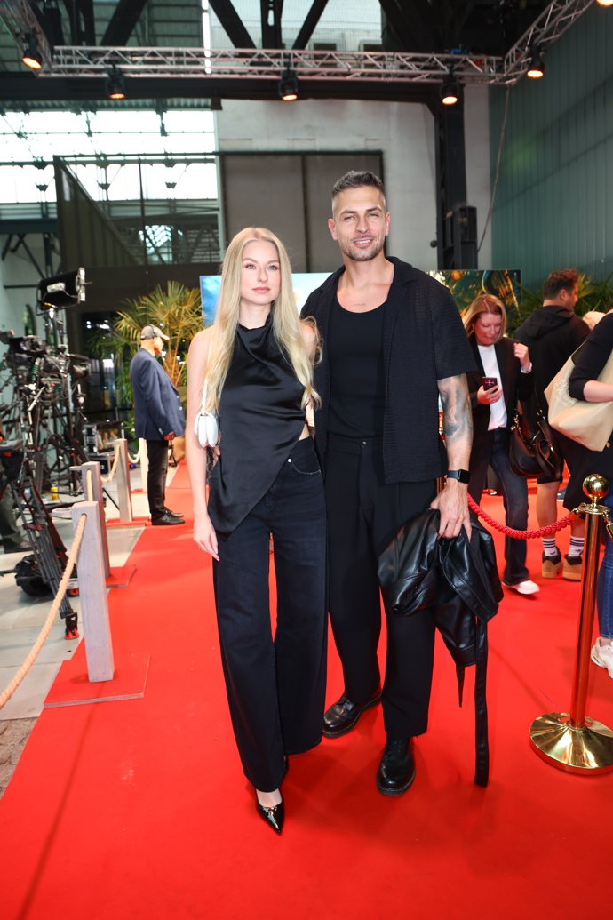 FOTO: Matěj Quitt přišel na finále show Survivor 2026 s krásným doprovodem. – stránka 2