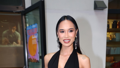 FOTO: Sarah Vu v sexy overalu.