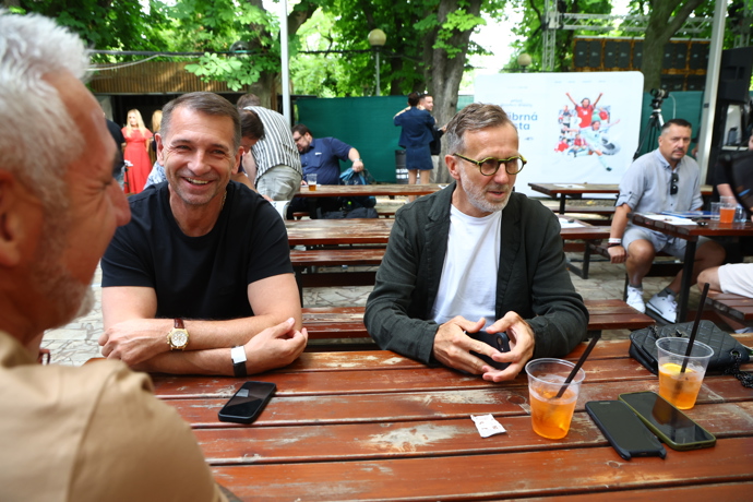 FOTO: Bývalí fotbaloví reprezentanti Pavel Kuka a Karel Poborský. – stránka 2