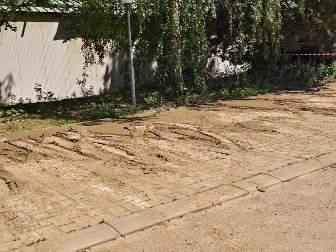 FOTO: Voda se valila celým areálem Oázy Říčany. – stránka 2