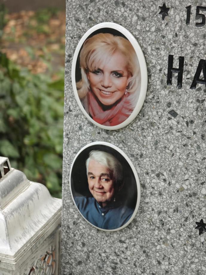 FOTO: Jirka už je s milovanou Haničkou. – stránka 10