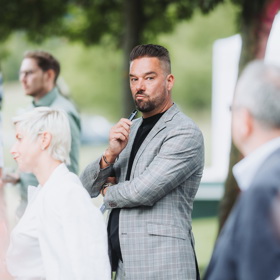 Petr Švancara se chopil moderátorského křesla.