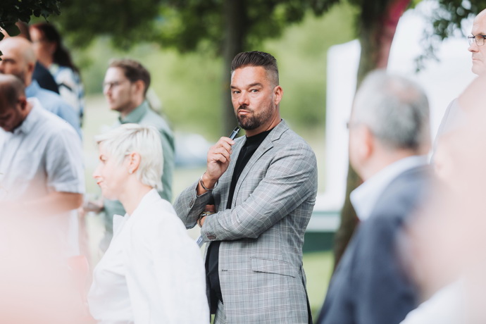 FOTO: Petr Švancara se chopil moderátorského křesla. – stránka 1
