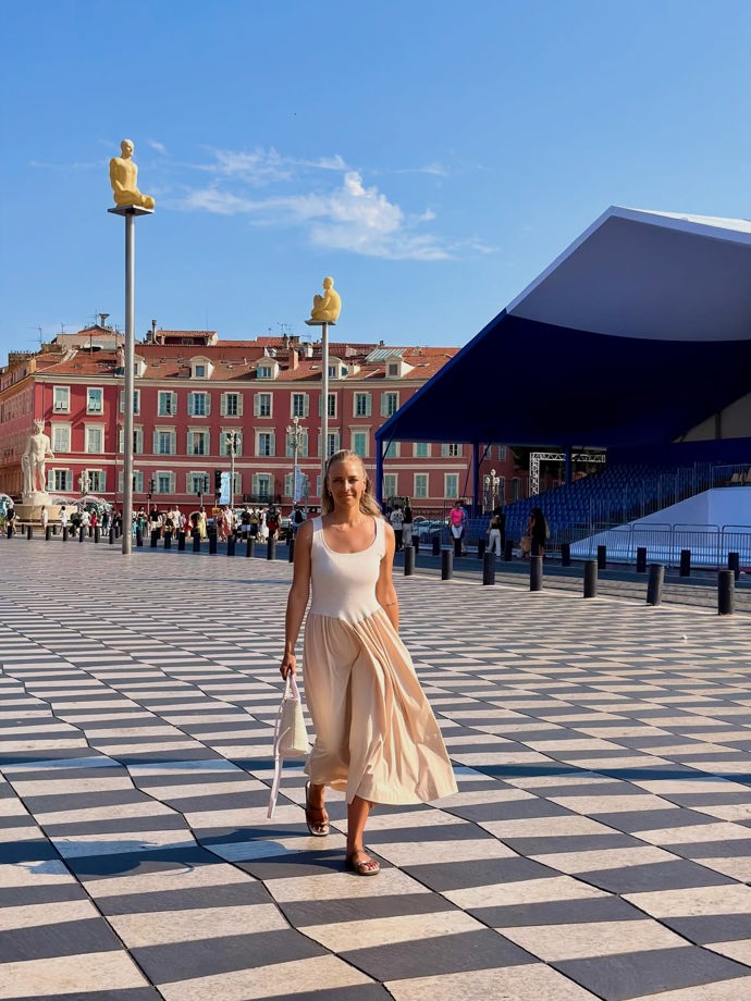 FOTO: Markéta Konvičková si zaletěla do Francie. – stránka 6