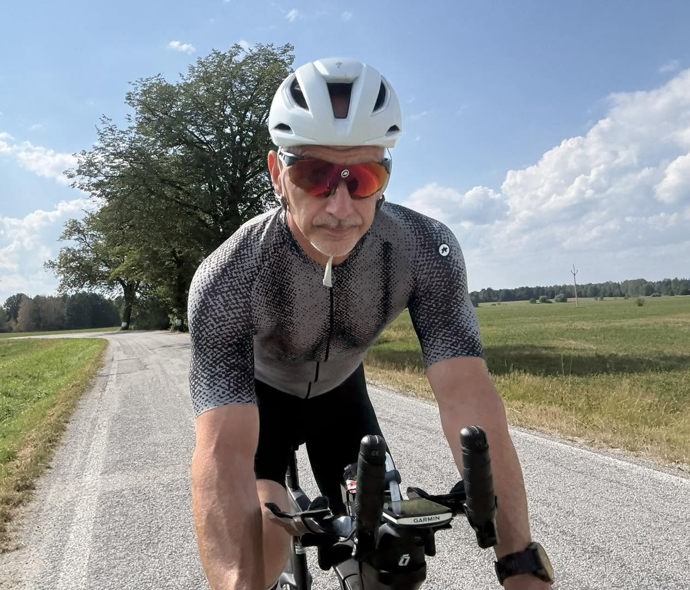 FOTO: Martin Kuba na kole. – stránka 1