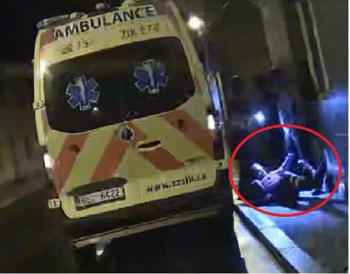 FOTO: Incident, kdy byli záchrannáři napadení.