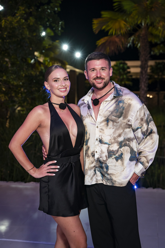 FOTO: Adéla Horňáčková a Jiří Pikrt. – stránka 7