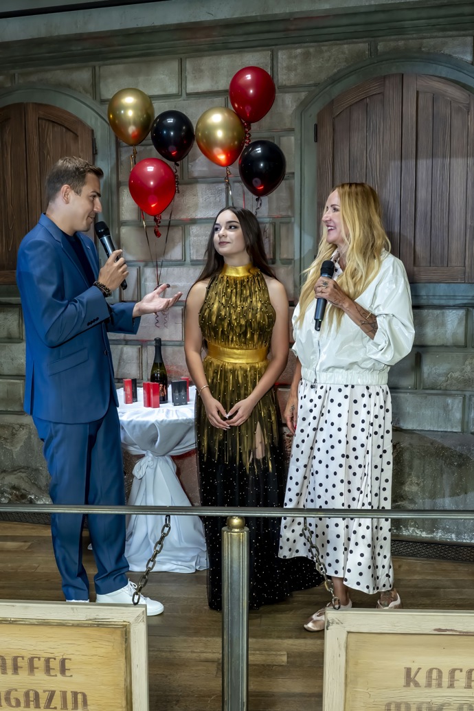 FOTO: Sofie Kovářová pokřtila nový parfém. – stránka 4