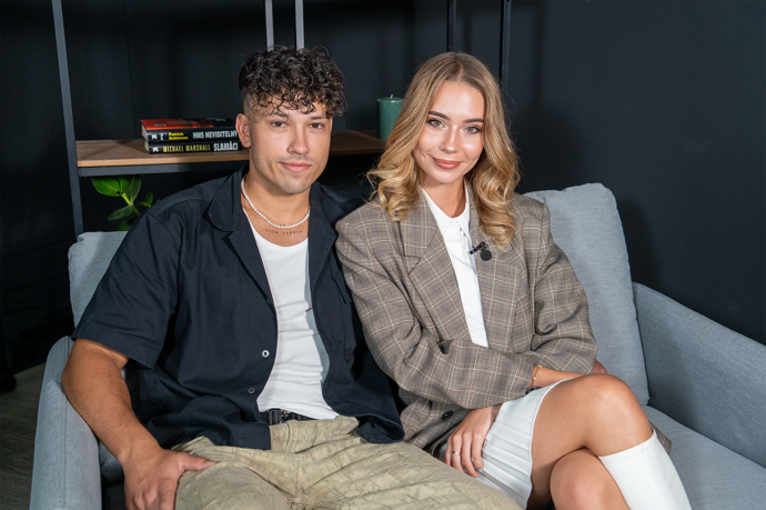 FOTO: eXtra host - AYTO Laura Petríková a Dominik Kuchta foto 01