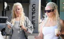 Amanda Bynes si obarvila obočí.