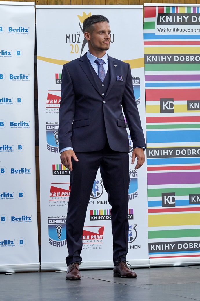 FOTO: Soutěžící Tomáš Velinský. – stránka 6