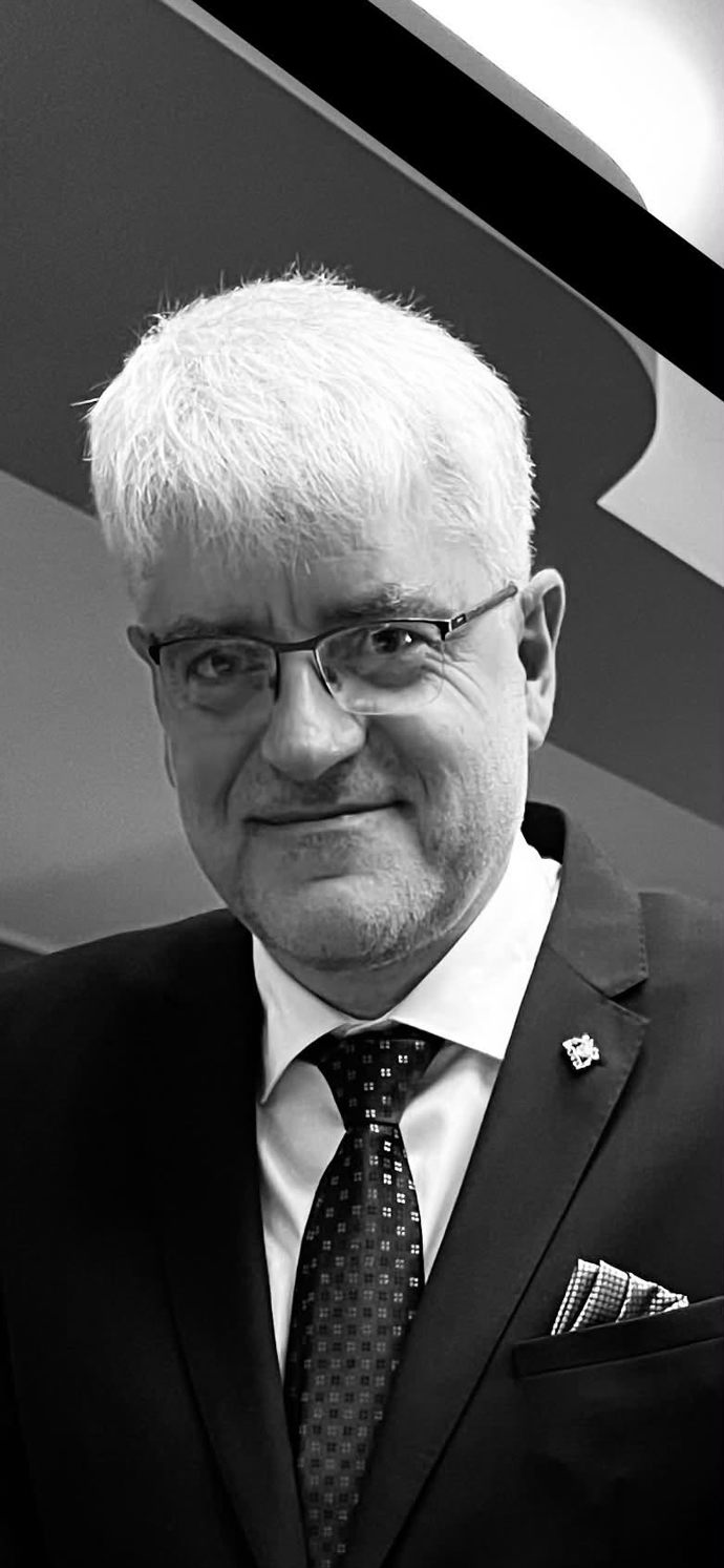 FOTO: Plzeňský politik a historik Jan Hajšman tragicky zahynul při autonehodě na Slovensku. – stránka 5