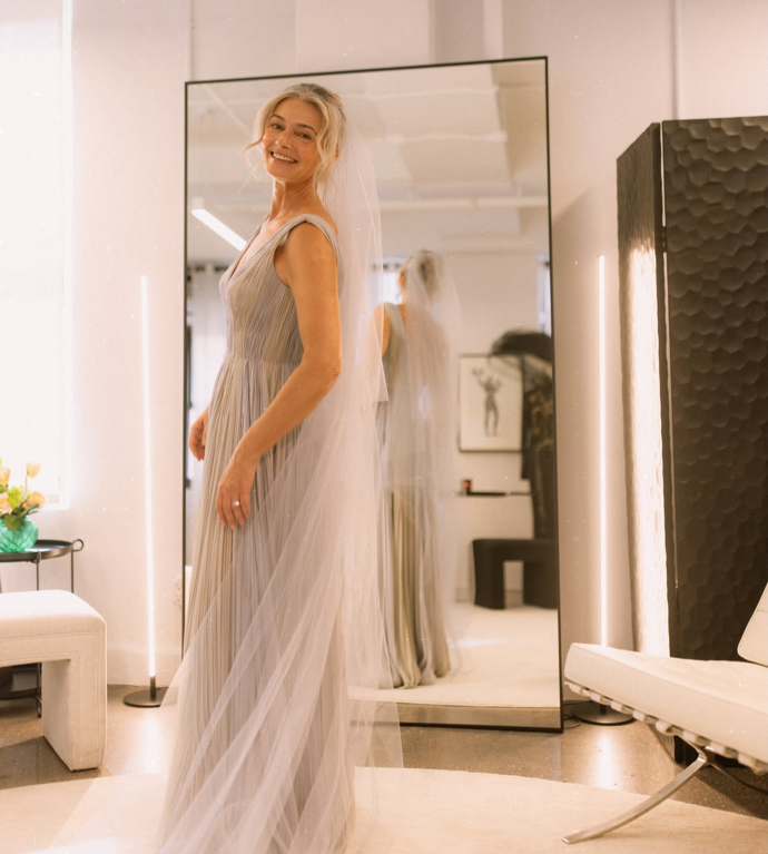 FOTO: Pavlína Pořízková si nechala ušít šaty na míru. – stránka 1