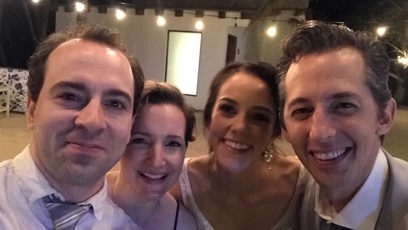 FOTO: Společné selfie ze svatebních oslav plných smíchu, který teď vystřídala obrovská bolest.