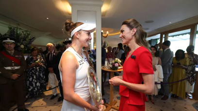 FOTO: Princezna Kate Lindě osobně pogratulovala.