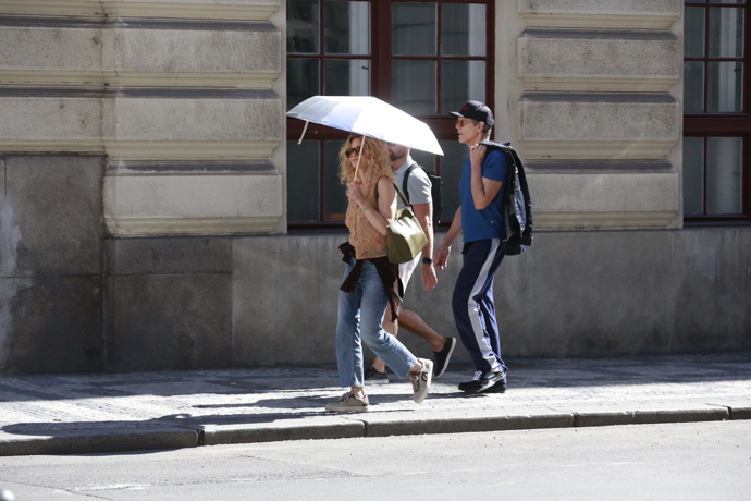FOTO: Herci Kevin Bacon a Kyra Sedgwick si užíval krásy Prahy. – stránka 46
