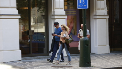 FOTO: Manželé Kevin Bacon a Kyra Sedgwick si užívali krásy Prahy.