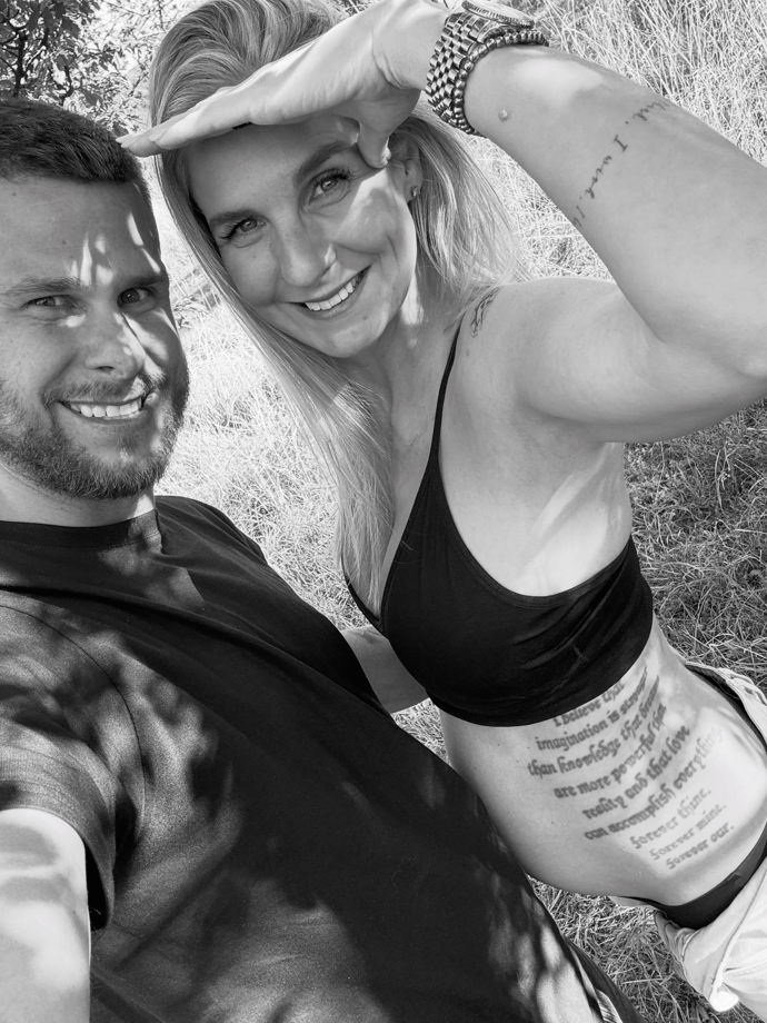 FOTO: Věra Kirchnerová alias Mia je těhotná. – stránka 15