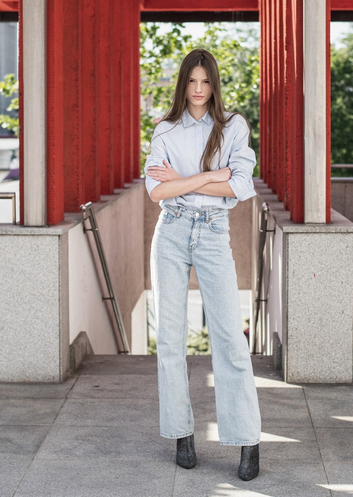 FOTO: Modelka Monika Kovaľová. – stránka 3